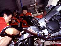 ���V����1